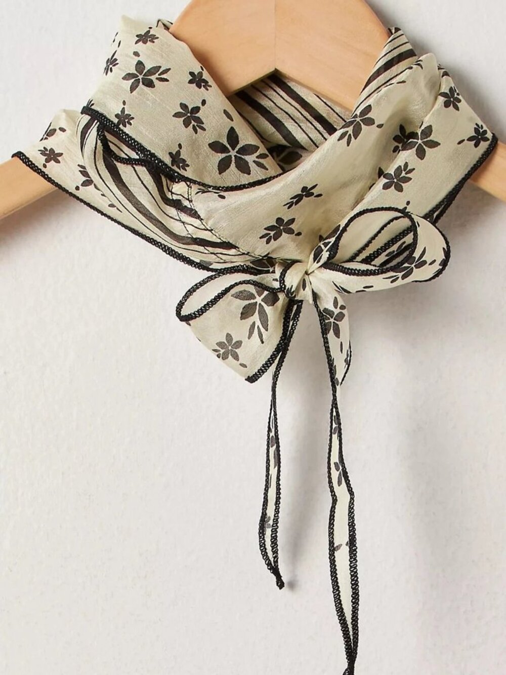 Free People Tilly Skinny Silk Convertible Scarf Neck Handbag Floral Print All/S